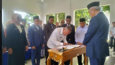 Bupati Balut, Lantik Sejumlah Pejabat Pimpinan Tinggi Pratama