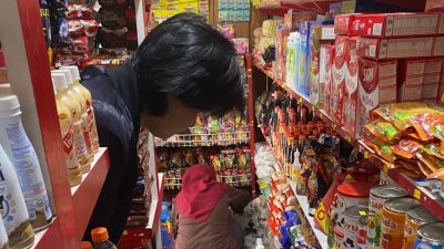 Polres Bangkep, Pantau Harga Pangan di Pasar Salakan, Pastikan Stok Aman