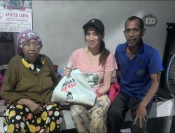 Tunjukkan Kepedulian Sosial, Wakil Bendahara PSI Banggai Laut Bagikan Sembako Gratis untuk Warga