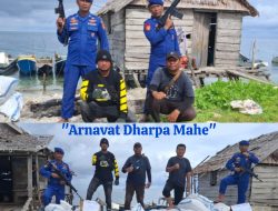 Satuan Penegakan Hukum (Gakum) Pol AirRud Resort Banggai Kepulauan bersama Polsek Lobangkurung, berhasil membongkar praktik perdagangan ilegal bambu laut dan mengamankan sejumlah satwa dilindungi di wilayah Kecamatan Bangkurung. Aparat juga menemukan bahan peledak yang biasa dipakai untuk penangkapan ikan secara destruktif.   Tindakan ini dilakukan demi menjaga kelestarian ekosistem laut. Selain penindakan, pihak kepolisian mengimbau masyarakat pesisir agar tidak menggunakan cara merusak alam dan tidak memperdagangkan satwa yang dilindungi undang-undang.