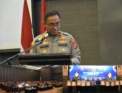 Kapolda Buka Rakernis Bidang Keuangan, & 10 Personel Berprestasi Terima Penghargaan