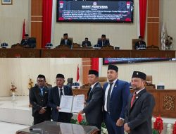 Bupati Sofyan Kaepa Hadiri Rapat Paripurna DPRD Banggai Laut, Tiga Agenda Dibahas
