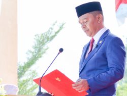 Ketua DPRD Banggai Laut Bacakan Teks Proklamasi pada Upacara HUT ke-81 RI