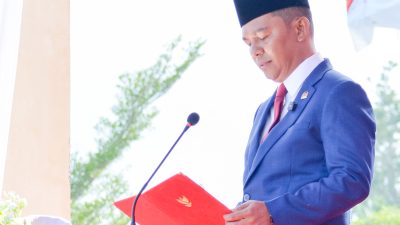 Ketua DPRD Banggai Laut Bacakan Teks Proklamasi pada Upacara HUT ke-81 RI